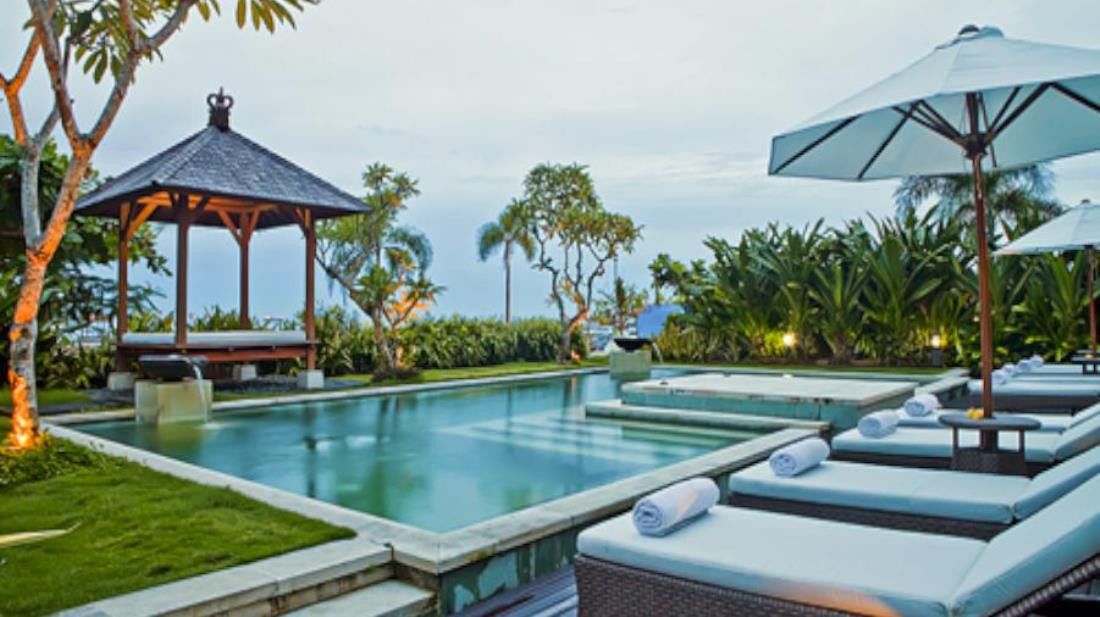 The Segara Suites 白努亚港 外观 照片