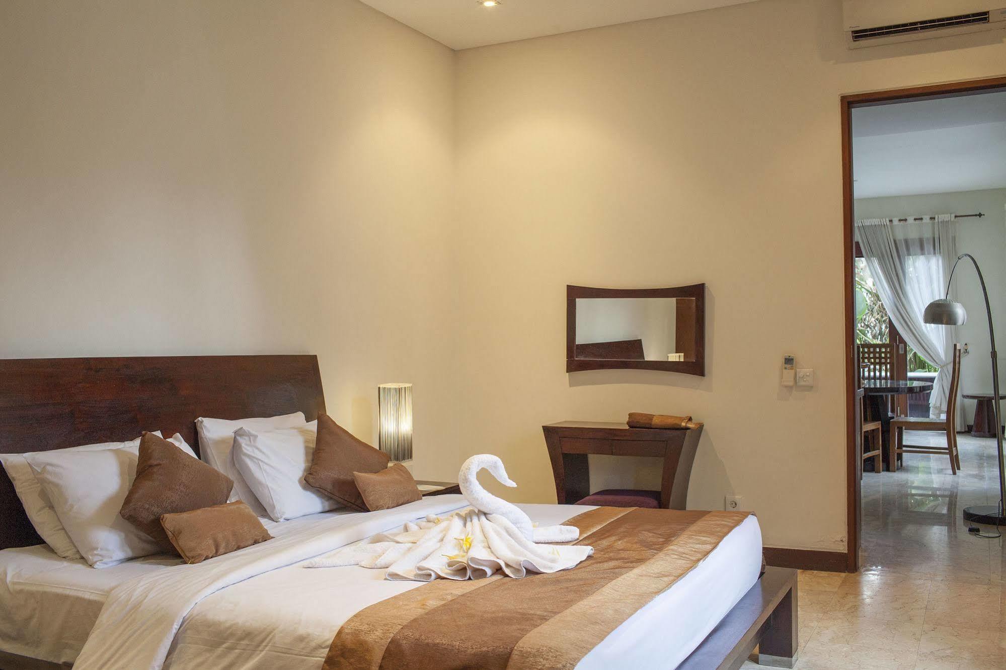 The Segara Suites 白努亚港 外观 照片
