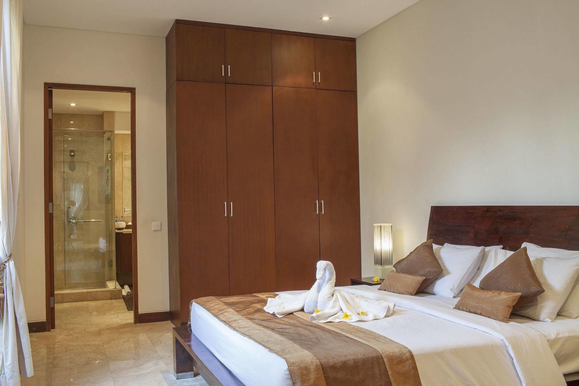 The Segara Suites 白努亚港 外观 照片