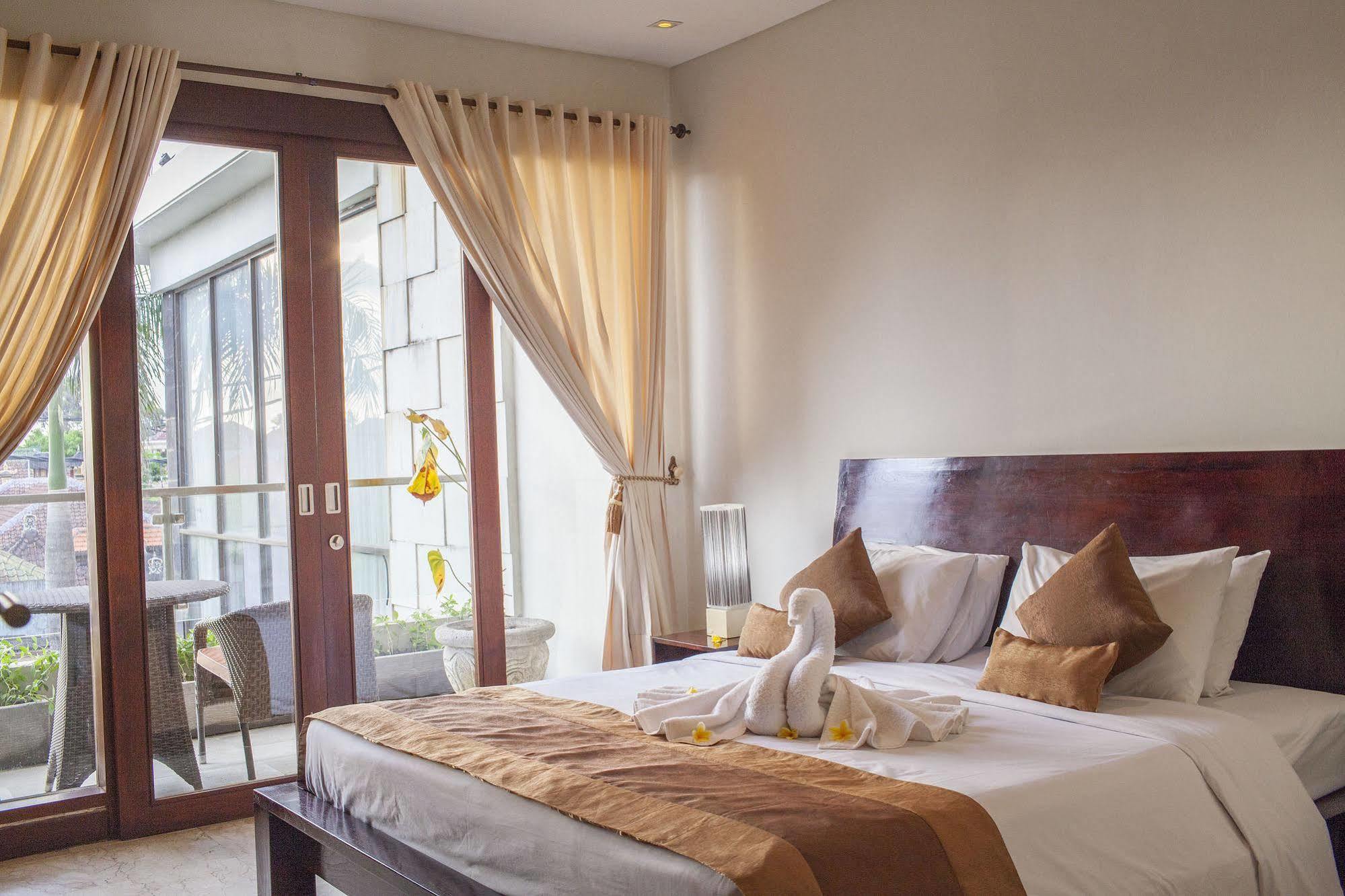 The Segara Suites 白努亚港 外观 照片