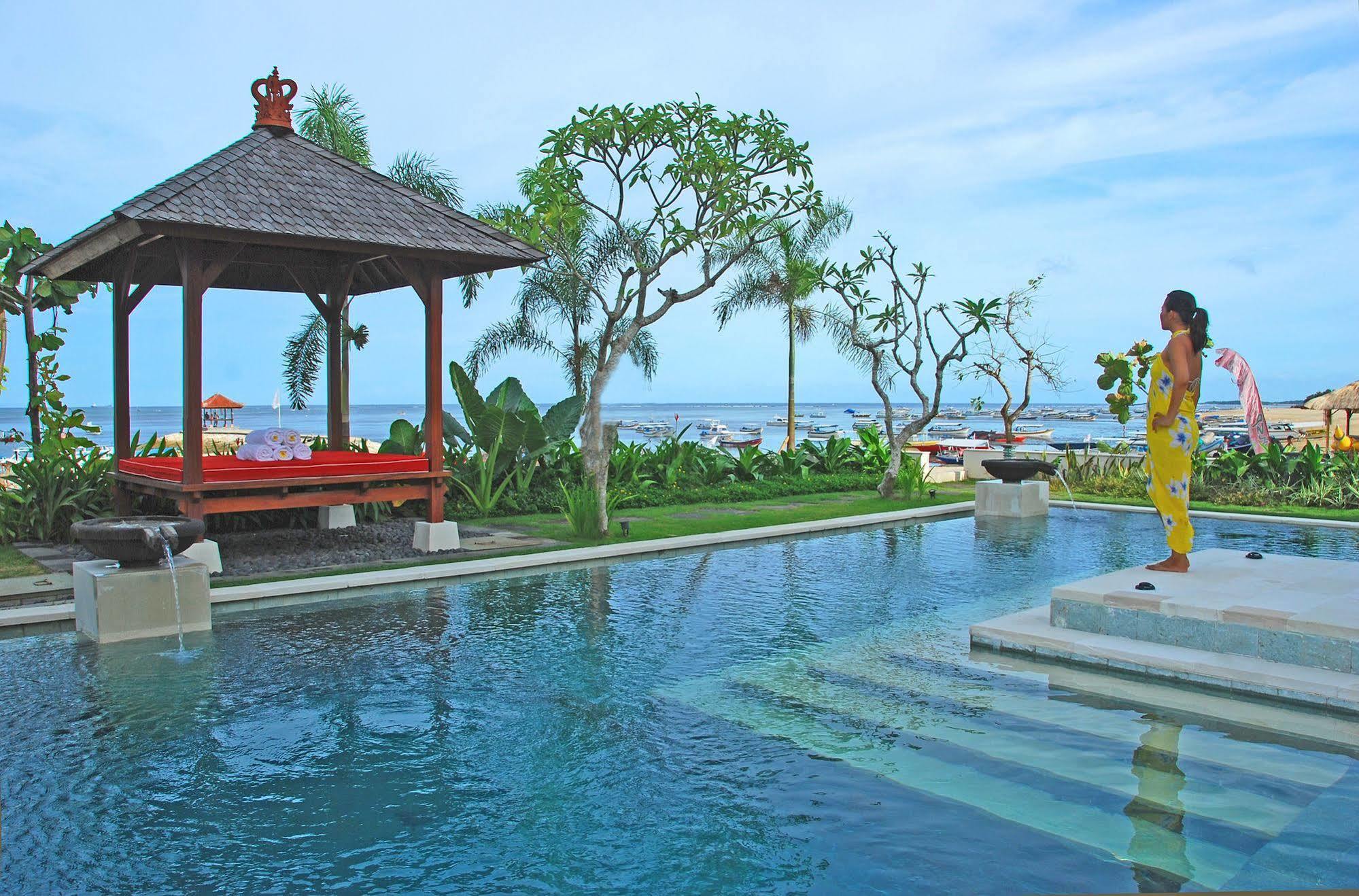 The Segara Suites 白努亚港 外观 照片